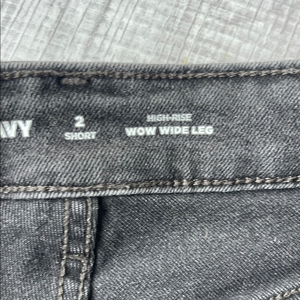 Black Relaxed Fit Jeans, size 2 short. - Picture 3 of 10